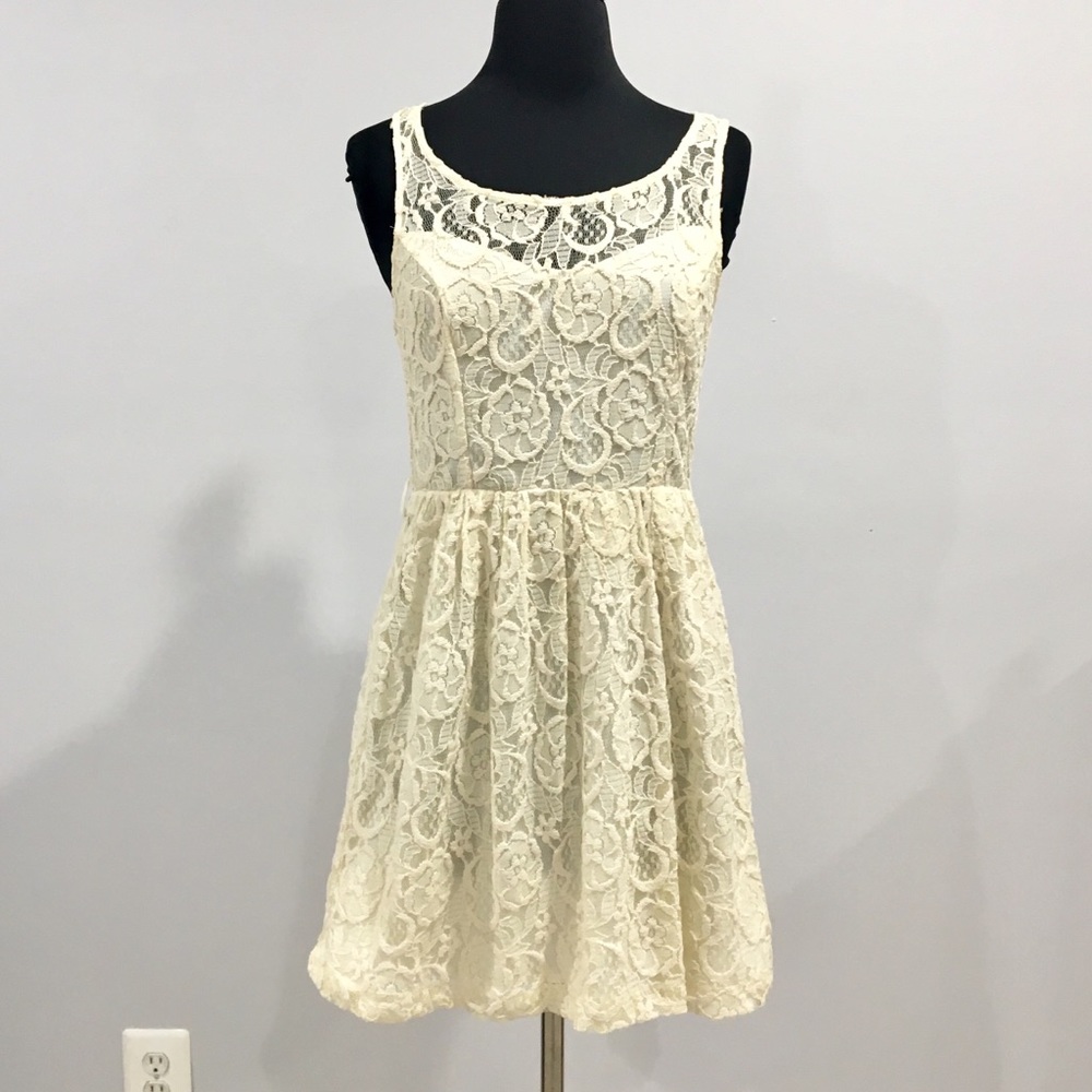 FOREVER 21 Lace Dress